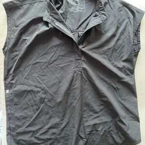 Black Rafaela scrub top